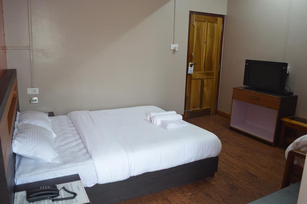 Orange Homestay Shillong Extérieur photo