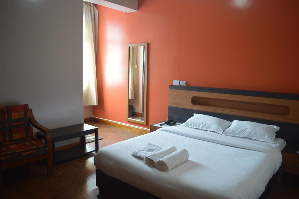 Orange Homestay Shillong Extérieur photo